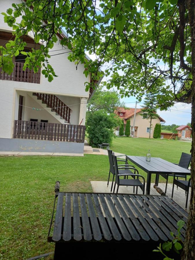 Appartement Apartman Filip à Smoljanac Extérieur photo